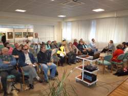 A megnyitó közönsége